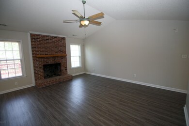 312 Richmond Dr, Jacksonville, NC 28540 - photo 4