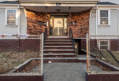 217 Washington St, Lynn, MA 01902 - photo 2