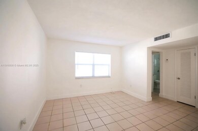 16117 NE 19th Ct unit 4, North Miami Beach, FL 33162 - photo 6