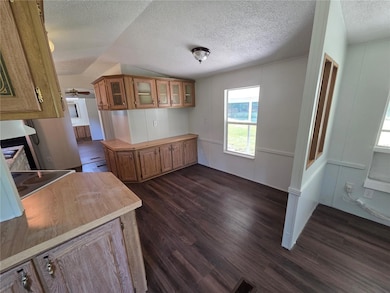 7829 Wayfarer Dr, Zephyrhills, FL 33541 - photo 7