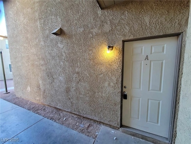 2859 Wheelwright Dr, Las Vegas, NV 89121 - photo 7