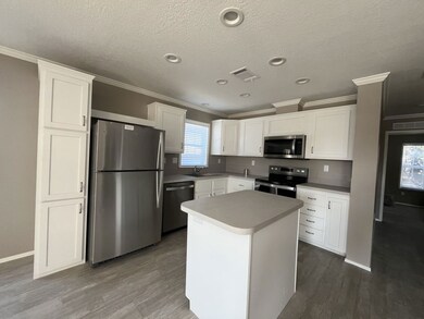 8775 20th St unit 909, Vero Beach, FL 32966 - photo 2