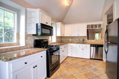 214 E 8th St, Houston, TX 77007 - photo 4