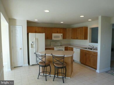 14 Snead Dr, Martinsburg, WV 25405 - photo 4