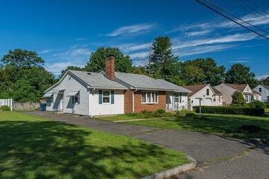 42 Kulig St, Springfield, MA 01104 - photo 2