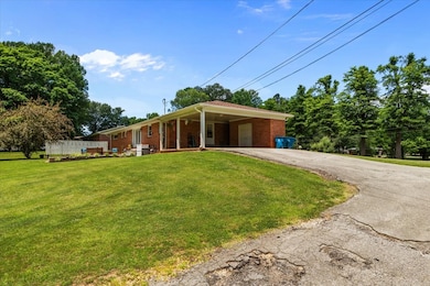 210 Lankford St, Bruceton, TN 38317 - photo 4