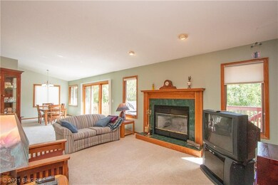 2513 E Leach Ave, Des Moines, IA 50320 - photo 2