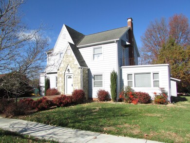 213 H Street Elizabethton TN 37643 (2)