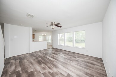 Open concept from Family room onto kitchen and bre