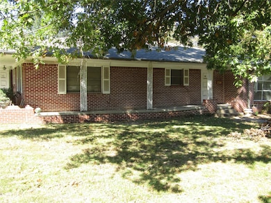 301 Walnut St, Terrell, TX 75160 - photo 4