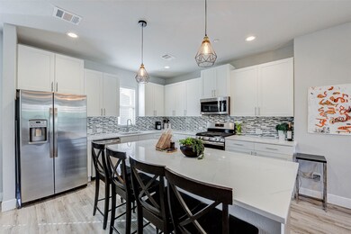 18732 Centro Main St unit B, Shenandoah, TX 77385 - photo 3