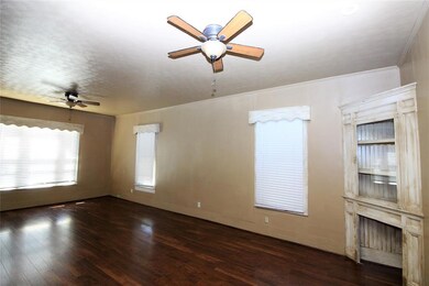 1431 W Crawford St unit SDT, Denison, TX 75020 - photo 6
