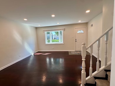 860 S Spring Rd, Elmhurst, IL 60126 - photo 3