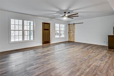 325 Scenic Point Dr, Asheboro, NC 27205 - photo 3