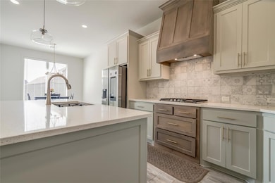 2509 Crystal Creek Dr, Yukon, OK 73099 - photo 2