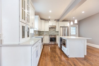 7 Lorenzo St, Dorchester, MA 02122 - photo 2