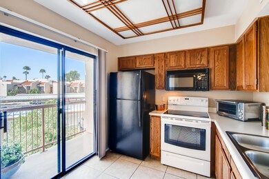 92nd203Kitchen