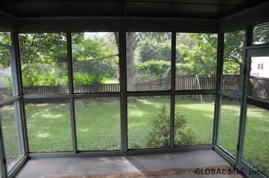 526 Delaware Ave, Delmar, NY 12054 - photo 4