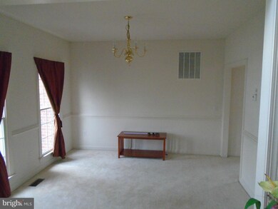 13558 Pulaski Dr, Hagerstown, MD 21742 - photo 5