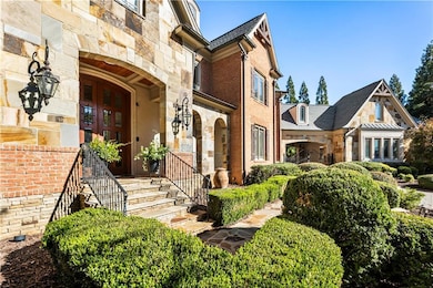 Elegant mix of stone and brick