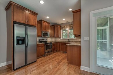 55 Oak Apple Ln, Hendersonville, NC 28792 - photo 6