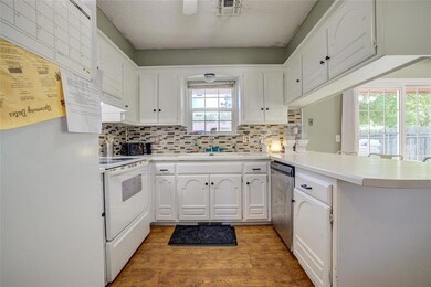 308 S Patterson Dr, Moore, OK 73160 - photo 7