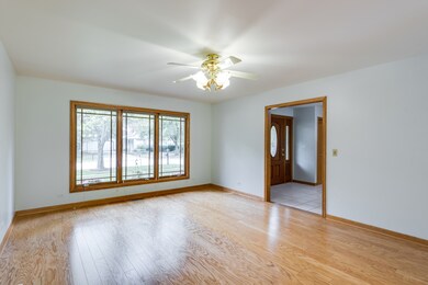 616 Edward Rd, Naperville, IL 60540 - photo 6