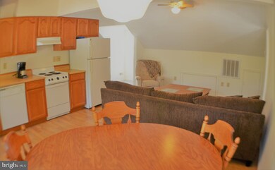 23104 Three Notch Rd unit 1, California, MD 20619 - photo 4