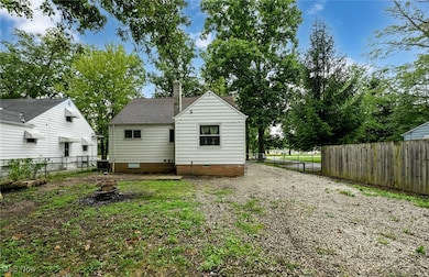 26856 Bagley Rd, Olmsted Falls, OH 44138 - photo 2