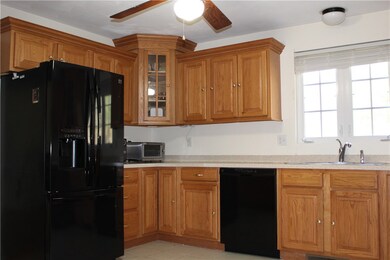 52 Gilcrest Dr, West Warwick, RI 02893 - photo 5