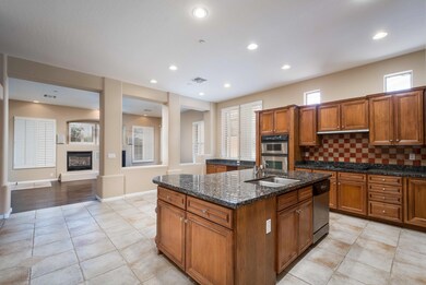 005_Kitchen Area