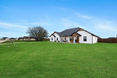 121 Chisolm Trail, Pottsboro, TX 75076 - photo 3