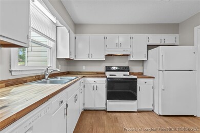 2696 Brigadoon Ln unit G, Fayetteville, NC 28305 - photo 5