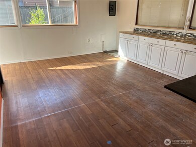 15237 NE 3rd St, Bellevue, WA 98007 - photo 7