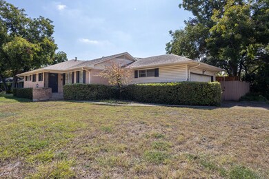 7106 Wake Forrest Dr, Dallas, TX 75214 - photo 3