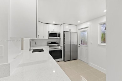 319 NE 14th Ave unit 201, Hallandale Beach, FL 33009 - photo 6