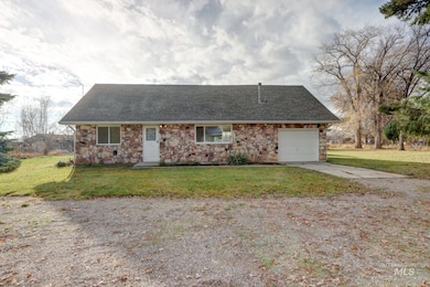 9215 W Malad St, Boise, ID 83709 - photo 2