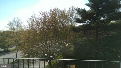 11906 Tarragon Rd unit J, Reisterstown, MD 21136 - photo 2