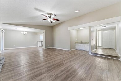 4782 Jamerson Creek Ct, Marietta, GA 30066 - photo 3