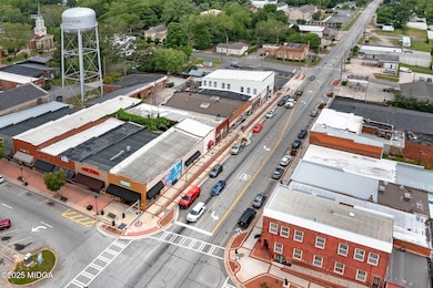 121_N_JEFFERSON_AVE-(C)PremierGA.com-05