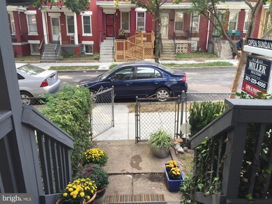 449 Irving St NW, Washington, DC 20010 - photo 2