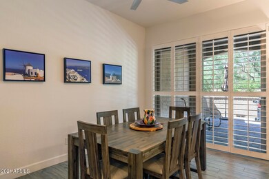 06-DiningArea