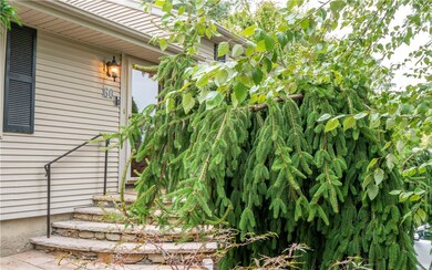 60 Deerfield Rd, Cranston, RI 02920 - photo 6