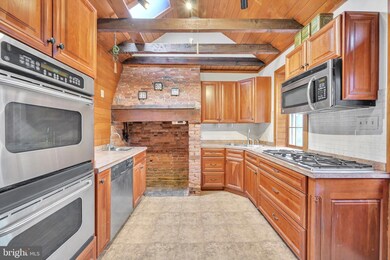 441 S Front St, Columbia, PA 17512 - photo 6