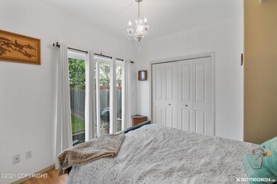 Bedroom with outdoor access