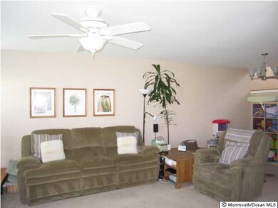 41 Thistledown St, Tinton Falls, NJ 07753 - photo 5