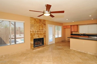 Family/Kitchen