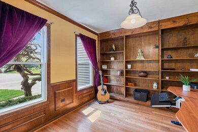 2401 Norfolk Ct, Naperville, IL 60565 - photo 7