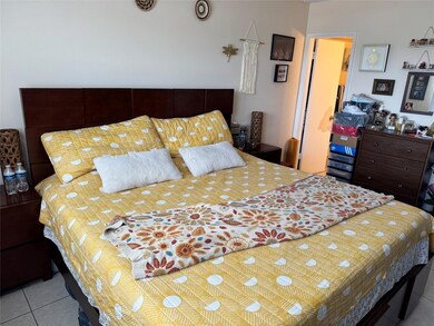 Garden Aire Village unit 715, Pompano Beach, FL 33062 - photo 3