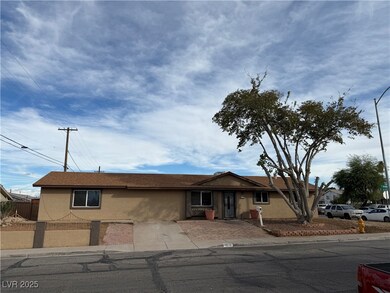 4948 Orinda Cir unit 5, Las Vegas, NV 89120 - photo 2